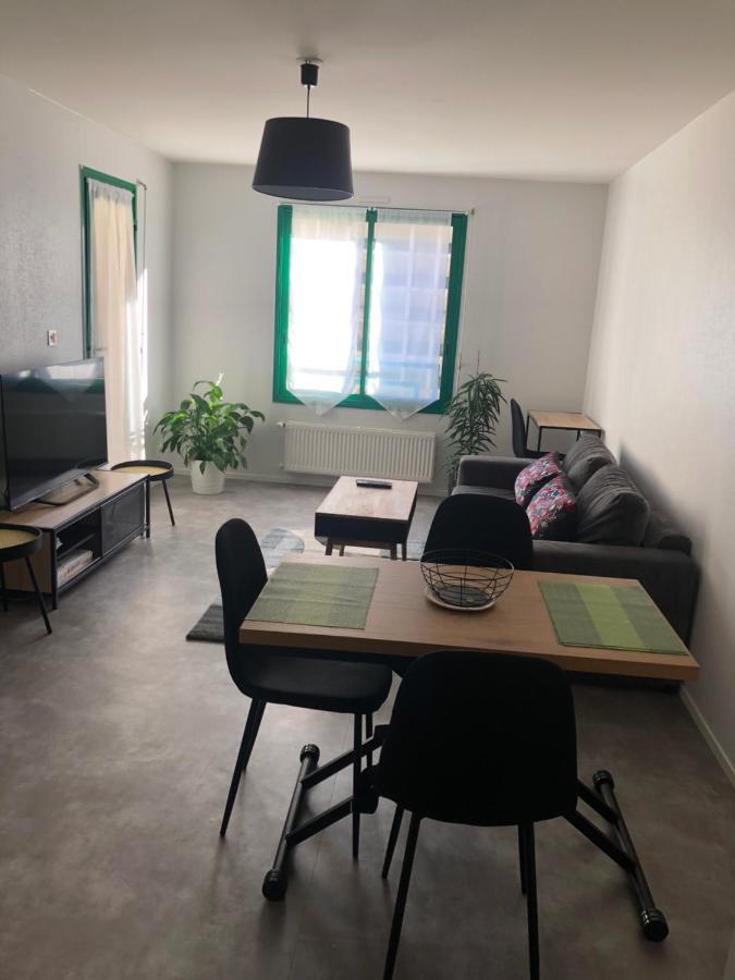 Superbe Appartement En Plein Centre Ville. La Roche-sur-Yon Exterior foto